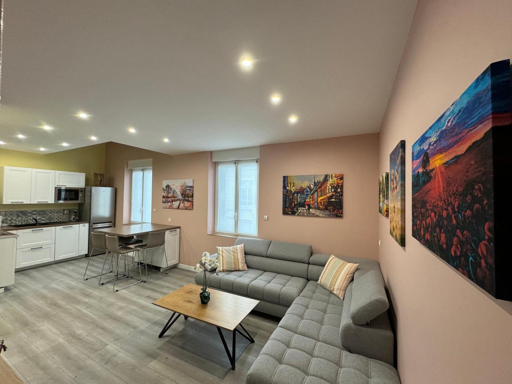 70M2 Climatise - Parking Prive - Lycee Roosevelt - Reims Arena Apartment Exterior photo